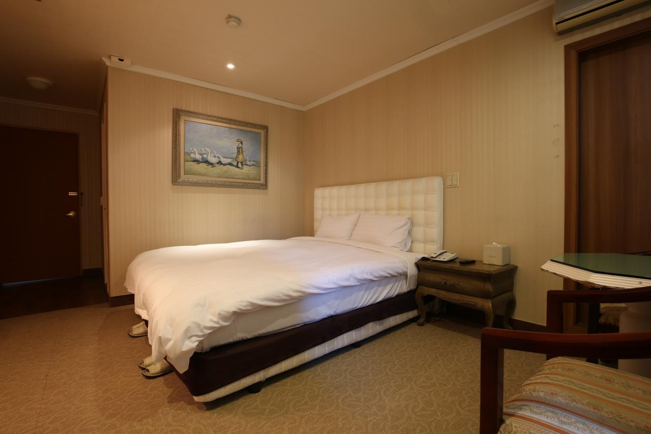 Lake Hills Hotel Songnisan Boeun Luaran gambar